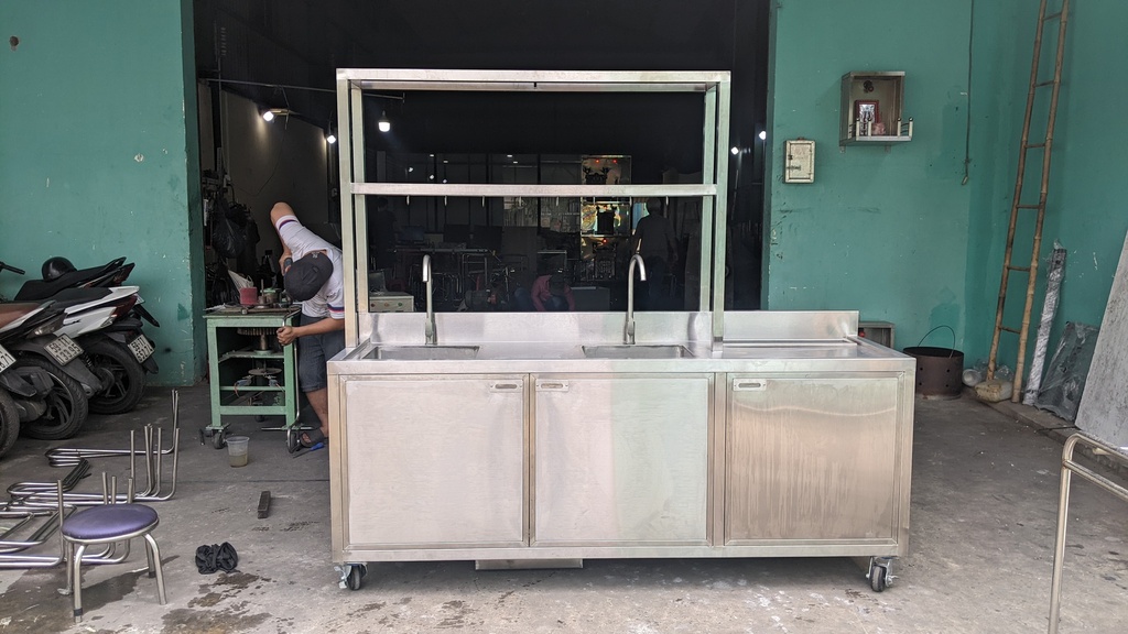 Quầy pha chế 2m 2 tầng tích hợp nhiều công năng, có lọc mỡ - Inox An (quán cà phê, quán bar, quán trà sữa)